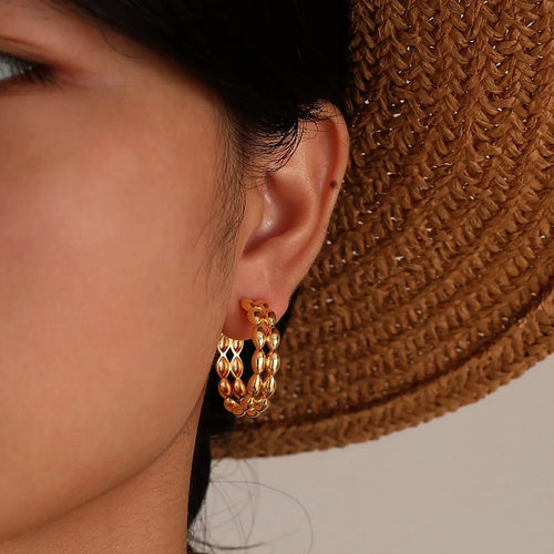 14k Dainty C Shaped Layered Hoop Earrings